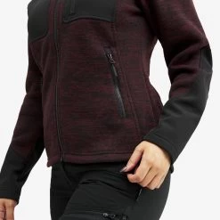 Wander Pro Wool Hoodie Women Bison Red -RevolutionRace Store 050b358f d664 47ff a1b7 577810340409