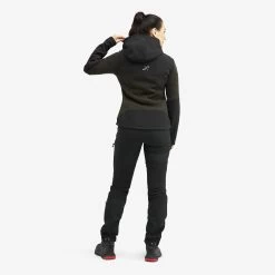 Wander Pro Wool Hoodie Women Dark Olive -RevolutionRace Store 131677d7 4ed4 4860 81d6 9f238c9aec8c