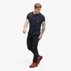 Fat Graphic Tee Men Peacemaker/Lava 8 Fat Graphic Tee Men Peacemaker/Lava -RevolutionRace Store 1dcd85c9 847b 4646 b218 e41f95b75d8f