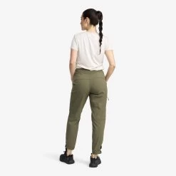 Breezy Outdoor Trousers Women Grape Leaf -RevolutionRace Store 1ec28fd8 8a67 4d1c a773 af12dcba85cf