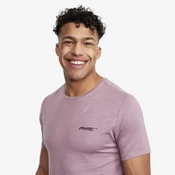 Adapt Tee Men Very Grape -RevolutionRace Store 2fef6ef7 11e5 48c4 9a21 f6fcec99c44e