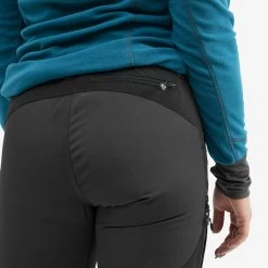 RVRC GP Pro Short Trousers Women Jetblack -RevolutionRace Store 305daab2 a2d6 4d7f 811b 4cfe09423c4f