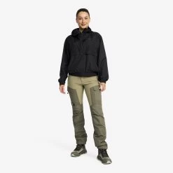 Whirlwind Jacket Women Black -RevolutionRace Store 372b80e9 26e1 4459 b2f5 8b5dbd32cd9d