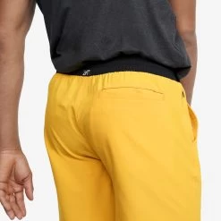 Hike & Surf Shorts Men Citrus -RevolutionRace Store 3d400201 bebd 4dc2 990f 7224832c7dfd