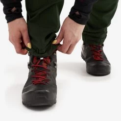 RVRC GP Pro Short Trousers Women Forest Green -RevolutionRace Store 3ec81068 b9eb 40ef 95b9 678bfe76cf8f