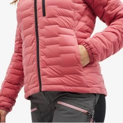 Flex Down Jacket Women Holly Berry -RevolutionRace Store 4010c129 f21e 4dea 89a5 b22f40b0ddba