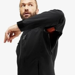 Whisper Jacket Men Black Edition -RevolutionRace Store 40db61a7 8b57 4996 bb57 af6178a0f006