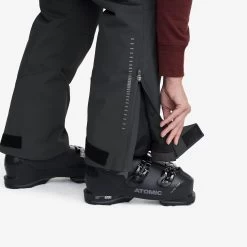 Halo 2L Insulated Ski Trousers Women Anthracite 17 Halo 2L Insulated Ski Trousers Women Anthracite -RevolutionRace Store 53f4411e cc42 4830 8a09 3e9f55f63491