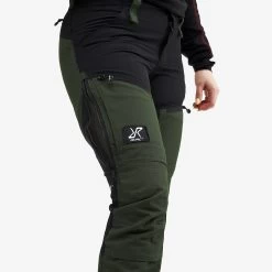 RVRC GP Pro Short Trousers Women Forest Green -RevolutionRace Store 58f22e83 83b9 4d61 a531 018489b306fb
