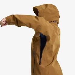 Cyclone Rescue Jacket 2.0 Women Rubber -RevolutionRace Store 590b83e0 8ad6 43e8 bc20 3460a12831d1