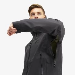 Cyclone Rescue Jacket 2.0 Men Obsidian -RevolutionRace Store 7a8d12ee e1ed 4f64 af69 0f575d07131c