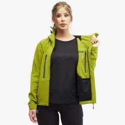 Trail Jacket Women Guacamole -RevolutionRace Store 8ea21d3a 1530 42ce 8016 f923db795f5b