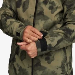 Helix Jacket Men Smokey Kalamata -RevolutionRace Store 92bee325 f901 4191 b978 4950808ff83c