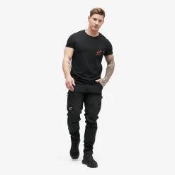 Fat Graphic Tee Men Black/Flame -RevolutionRace Store 9406e07e 76df 4907 b1c2 97abf5378af6