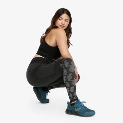 Descent Seamless Leggings Women Black -RevolutionRace Store 9a9ac477 4a4a 43ae 81f0 0034978c784f