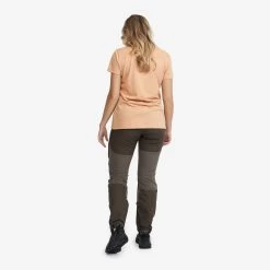 Breeze Tee 2.0 Women Maple Sugar -RevolutionRace Store b2f19da8 9e50 41c0 b288 9b560ac40e1a