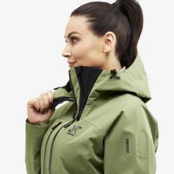 Cyclone Rescue Jacket 2.0 Women Pine Green -RevolutionRace Store b4c9193c d59b 41ab be58 83be1c722ad1