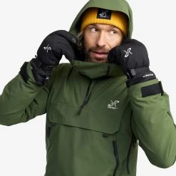 Halo 2L Insulated Ski Anorak Men Black Forest -RevolutionRace Store e27c2c63 ee65 4b37 b77e f9aa6dd70bd5