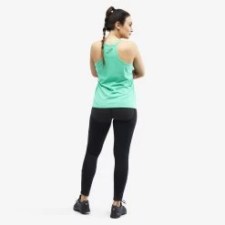 Boulder Tank Women Waterfall -RevolutionRace Store f974e95f e7c9 4e4b 8304 d988f135cb3a