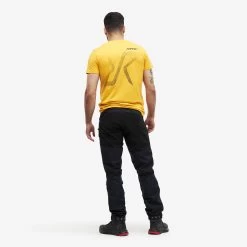 Fat Graphic Tee Men Citrus/Anthracite -RevolutionRace Store f98c9dfd 615d 458e bd20 3b87b7adaf43