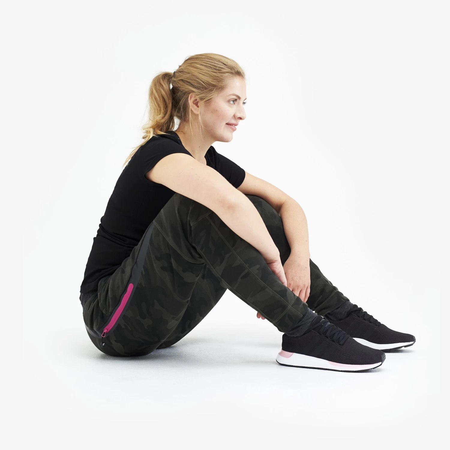 Street Jogger Women Dark Camo 5 Street Jogger Women Dark Camo - Image 5