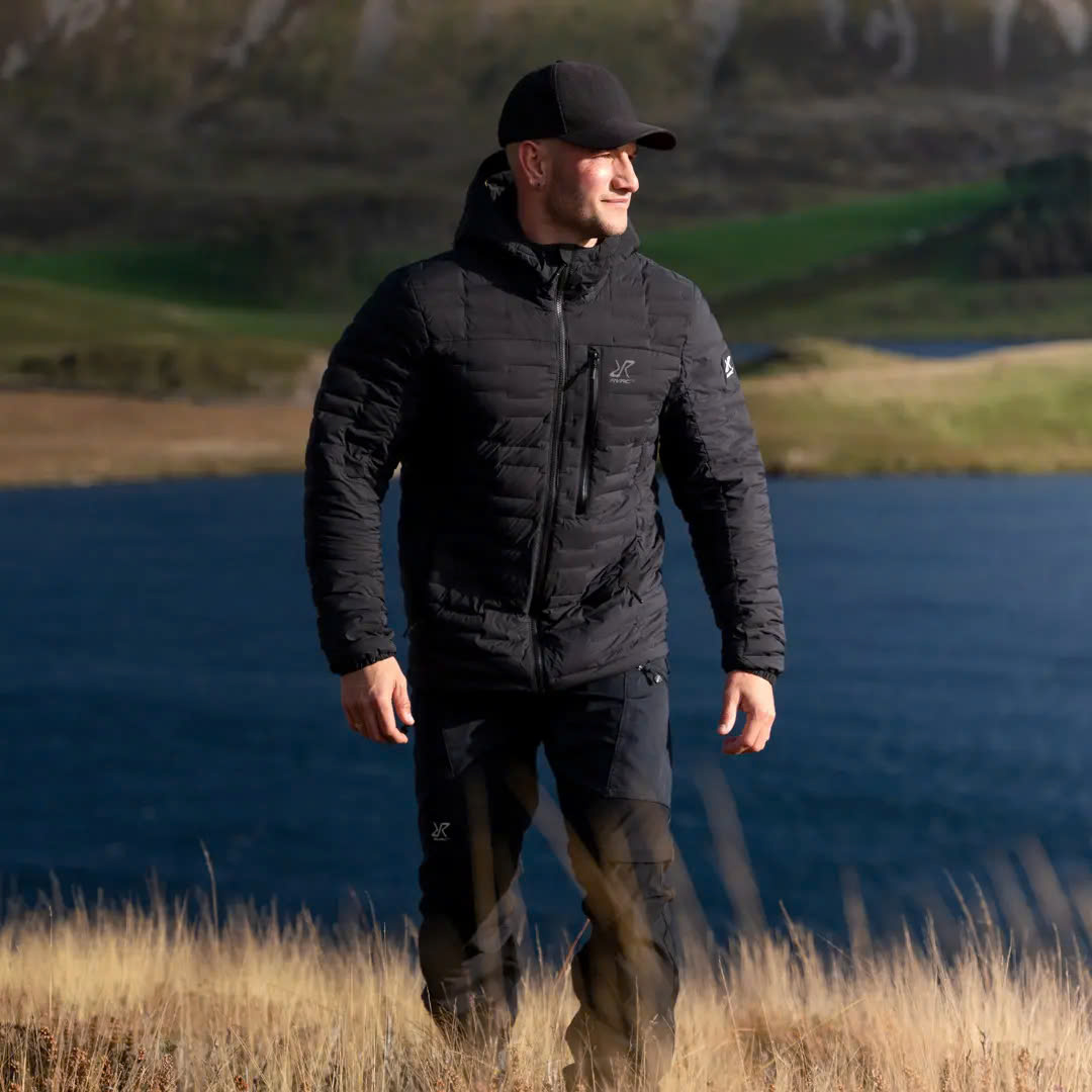 RevolutionRace Store -RevolutionRace Store z6383355711272 4ea821446c6b55cefcdbf1439f5d94c1